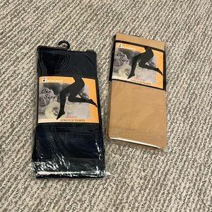 🎀 New set of 2 footless nylons